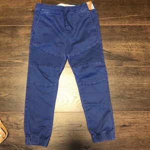 Cotton:On boy’s twill Moro jogger